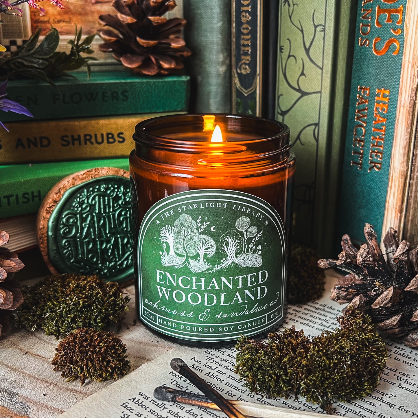 Enchanted Woodland Candle. Oakmoss & Sandalwood.